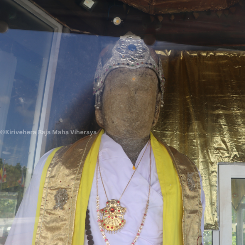 The Mahasen Devalaya statue at Kirivehera